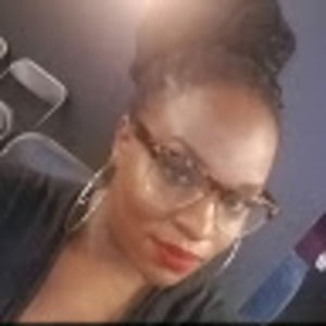 Meet your Posher, Jadira